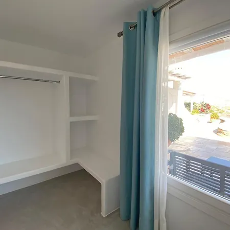 Myrto Apartment